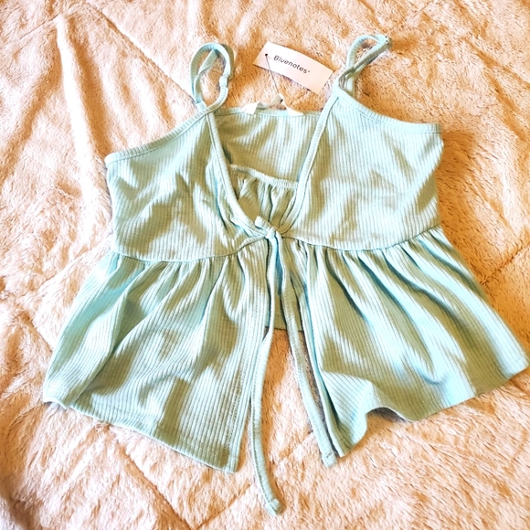 Cute bluenotes crop top size XS new with tag - Picture 1 of 5